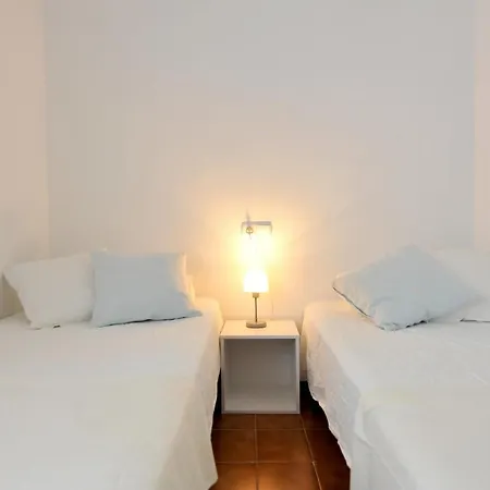 Iker Apartment *